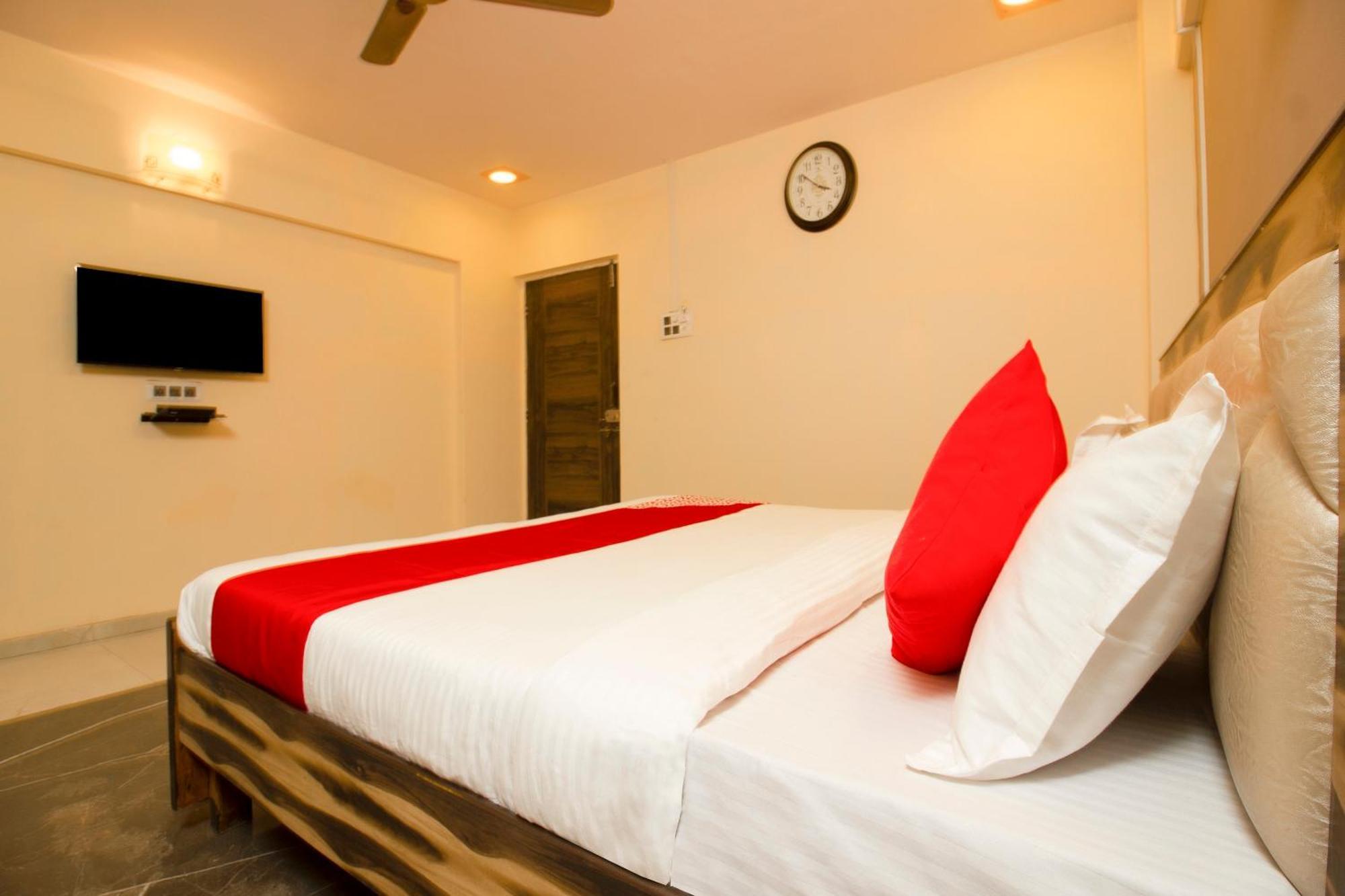 Hotel O The Star Hotel Panvel Exterior photo