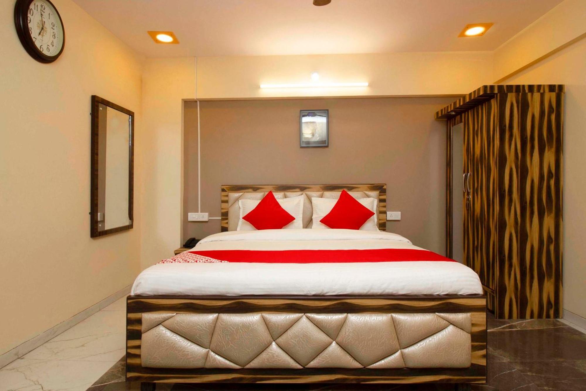 Hotel O The Star Hotel Panvel Exterior photo