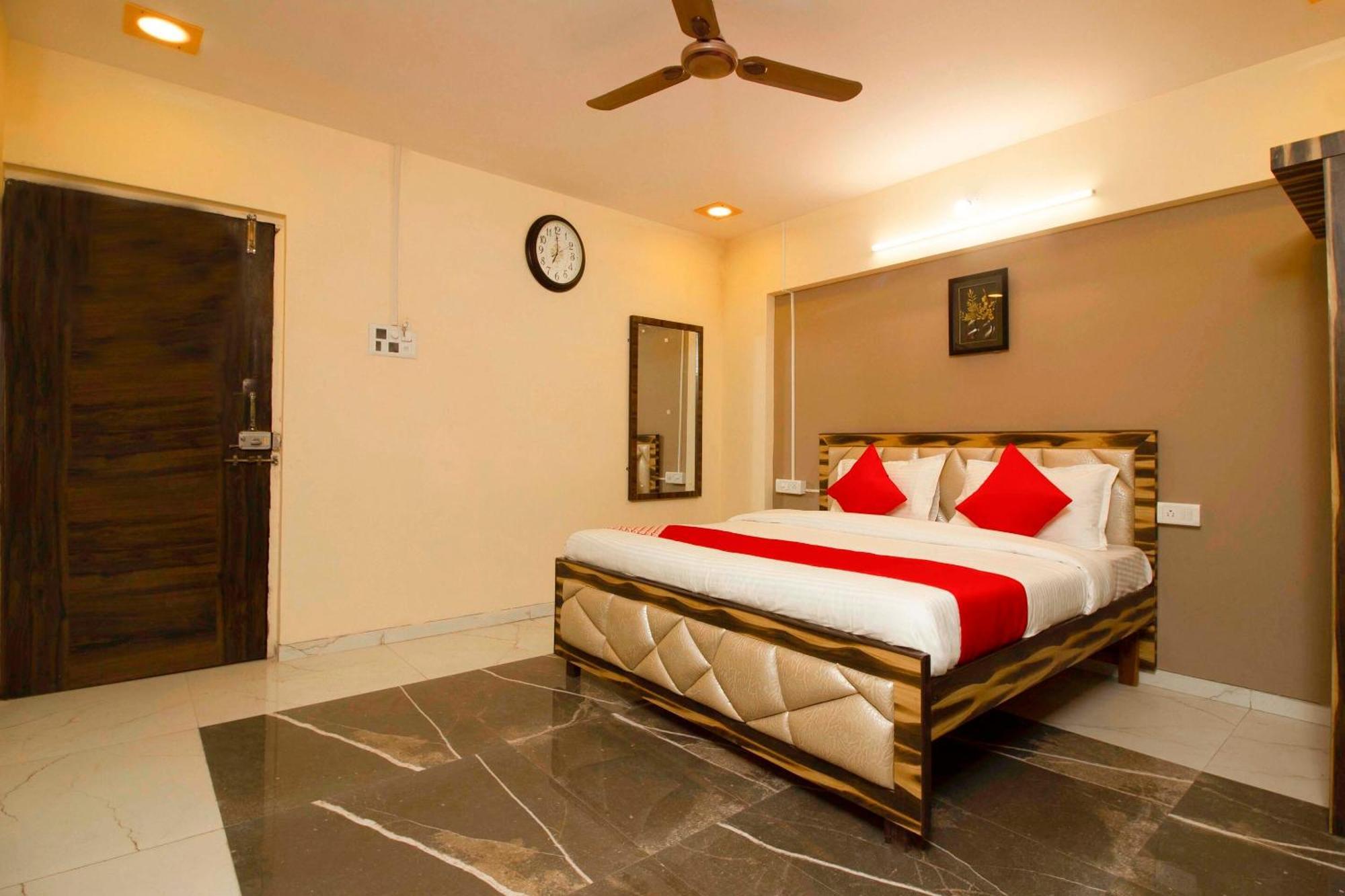 Hotel O The Star Hotel Panvel Exterior photo